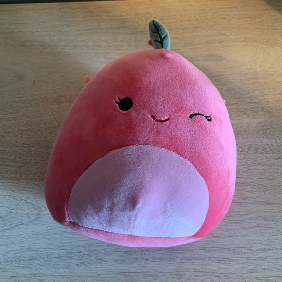 Squishmallows Cherry - Picture 4 of 4